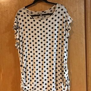 Cute polka dot top 2x